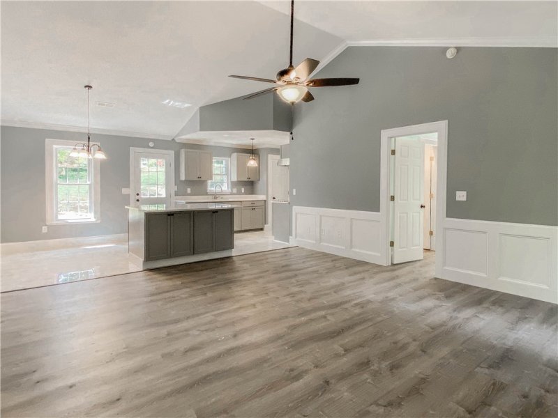 Property image 5 at 420 Sherwood Drive, Seneca, SC 29678