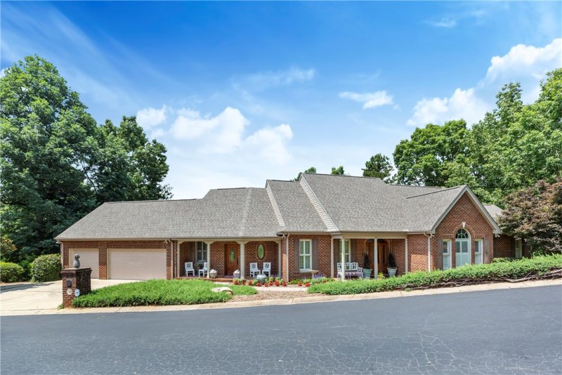 304 Wynswept Pointe