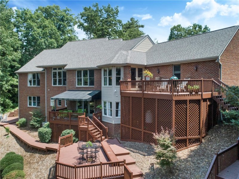 Property image 2 at 304 Wynswept Pointe, Seneca, SC 29672