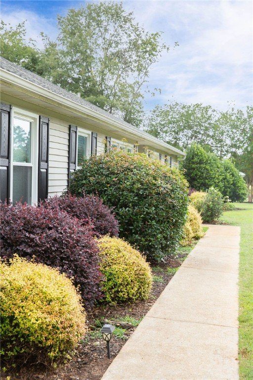 Property image 3 at 125 Wood Farm Lane, Seneca, SC 29678