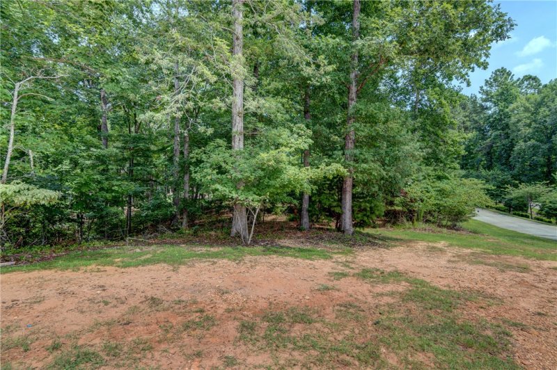 Property image 3 at 118 Mountain Shore Trail, Six Mile, SC 29682