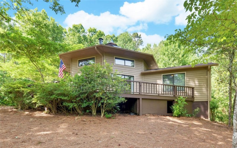 Property image 2 at 109 Wood Valley Drive, Westminster, SC 29693