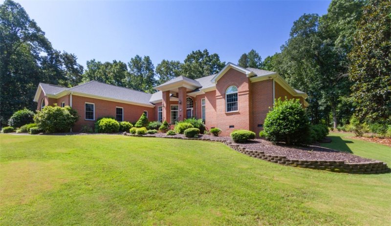 Property image 2 at 112 Steeplechase, Belton, SC 29627