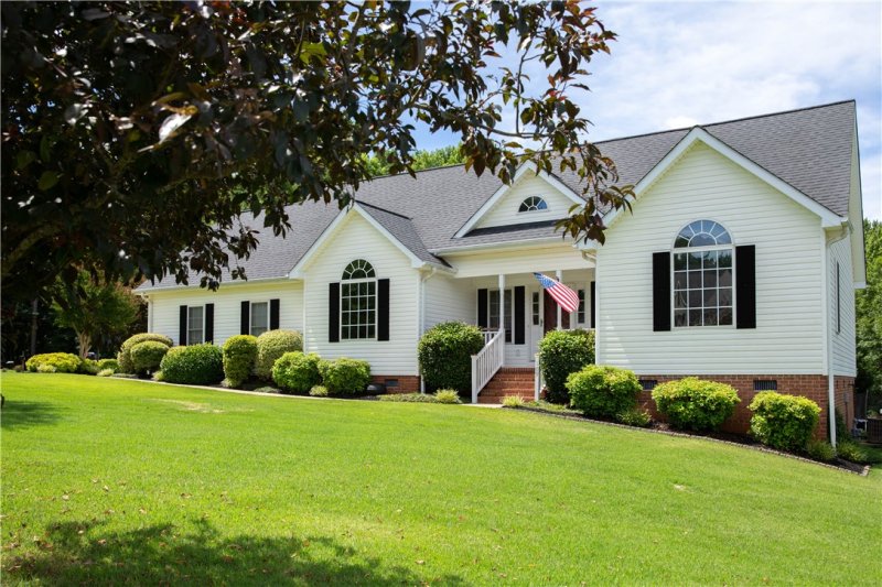 Property image 2 at 109 Stone Meadow Way, Easley, SC 29642