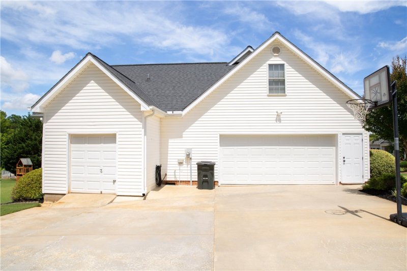 Property image 5 at 109 Stone Meadow Way, Easley, SC 29642