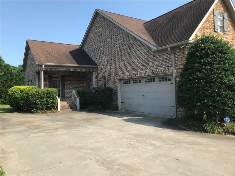 Property image 3 at 121 Ridgeway Trail, Anderson, SC 29621