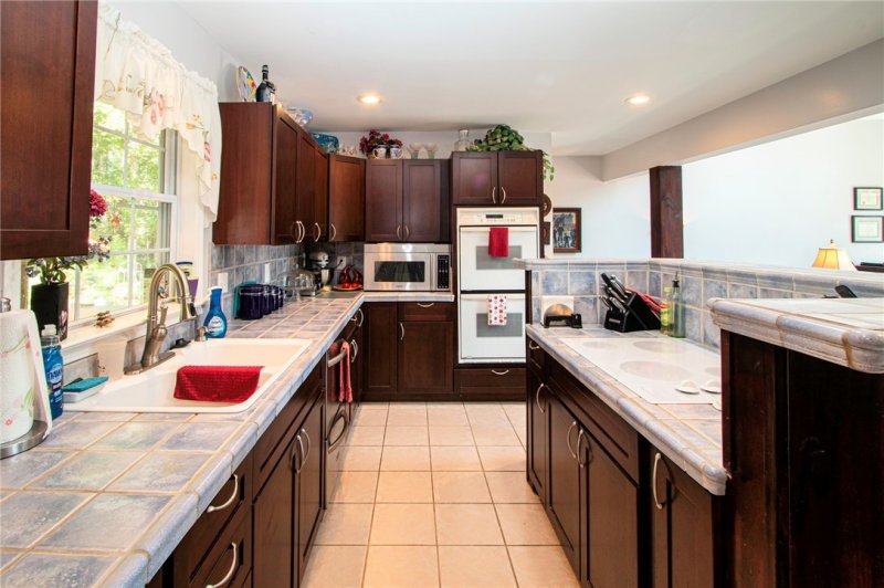 Property image 4 at 211 Lakehill Drive, Fair Play, SC 29643