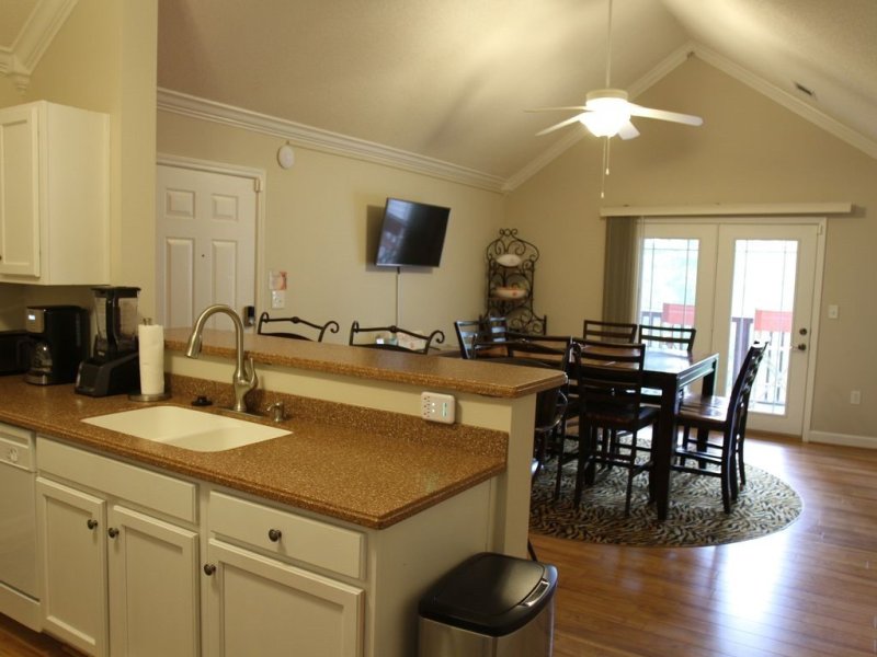 433 Harts Cove Way