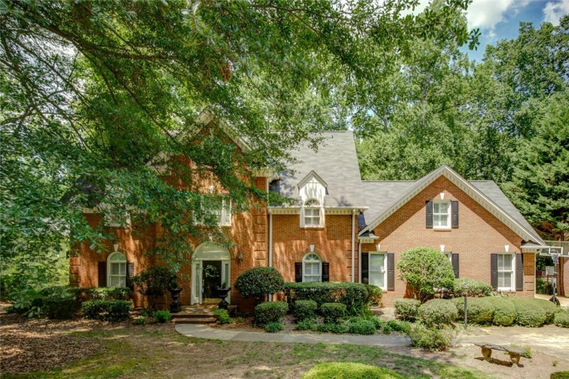 203 Shefwood Drive