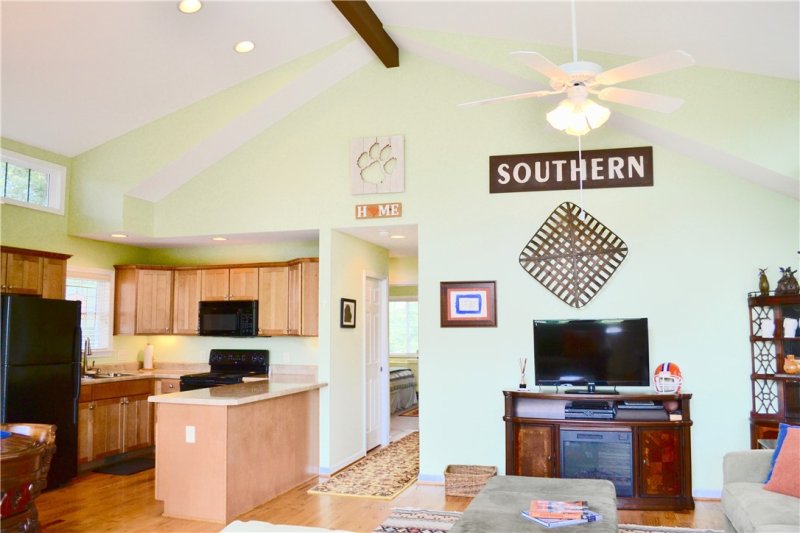 Property image 5 at 1230 Melton Road, West Union, SC 29696