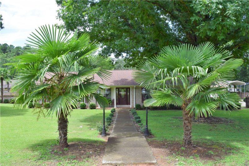 Property image 2 at 9 Saluda Road, Williamston, SC 29697