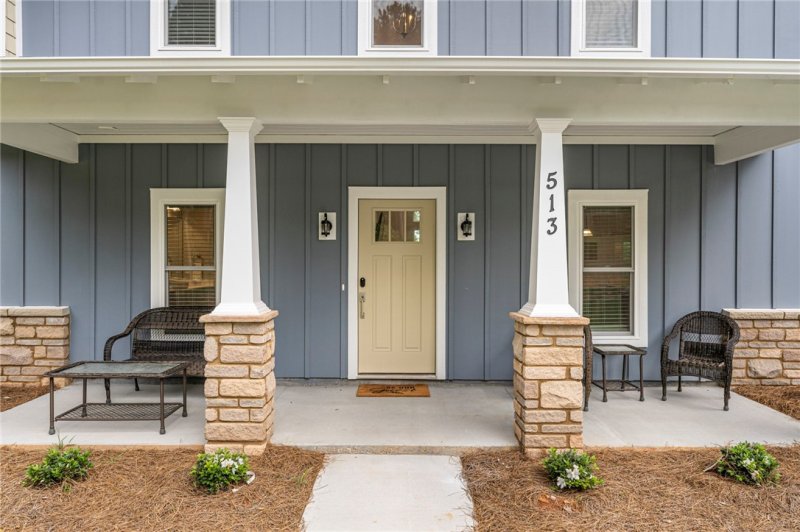 Property image 2 at 513 River Cove Drive, Seneca, SC 29672