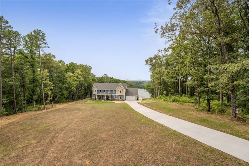 Property image 3 at 513 River Cove Drive, Seneca, SC 29672