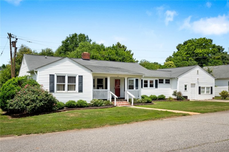 Property image 3 at 418 Church Street, Pendleton, SC 29670