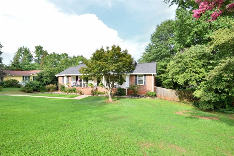 Property image 2 at 211 Kings Way, Clemson, SC 29631