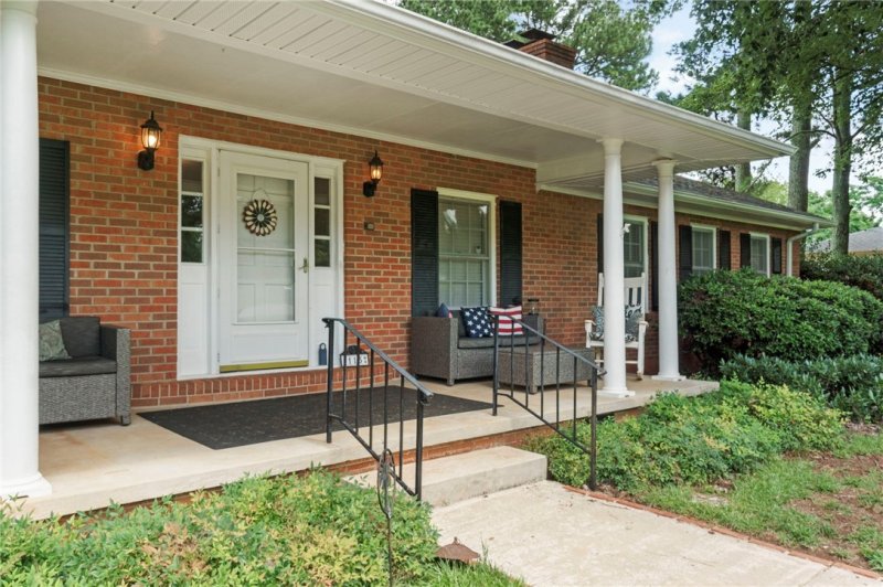 Property image 2 at 1115 Summers Drive, Pendleton, SC 29670