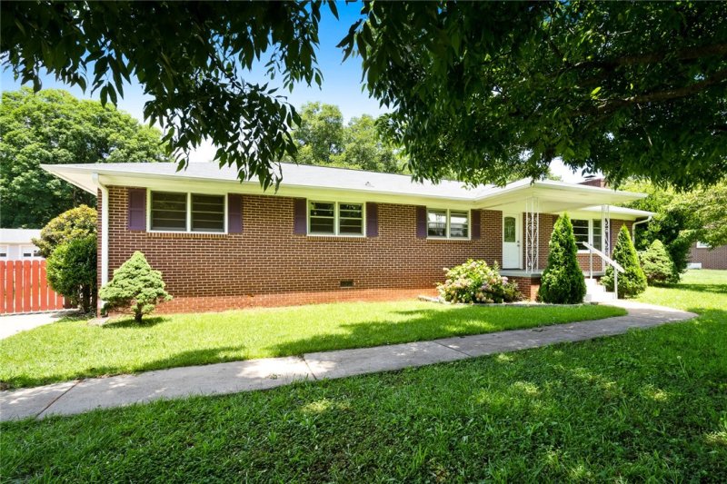 Property image 5 at 2607 McKinley Drive, Anderson, SC 29621