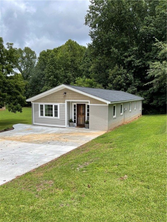 Property image 2 at 986 Avondale Drive, Seneca, SC 29672