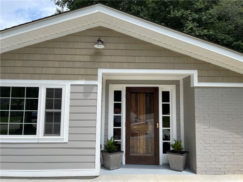 Property image 3 at 986 Avondale Drive, Seneca, SC 29672