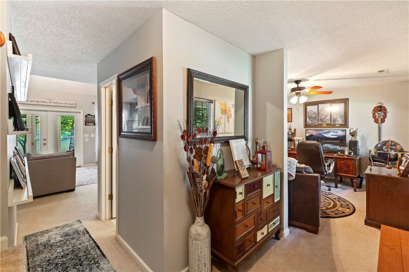 Property image 4 at 665 The Bear Boulevard, Tamassee, SC 29686