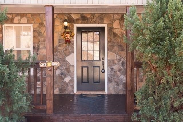 131 W Waters Edge Lane