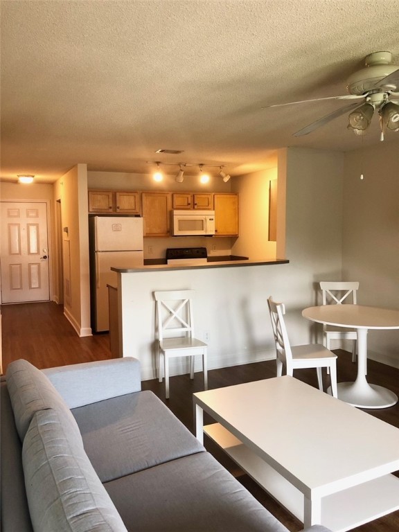 Property image 3 at 231 Harts Cove Way, Seneca, SC 29678