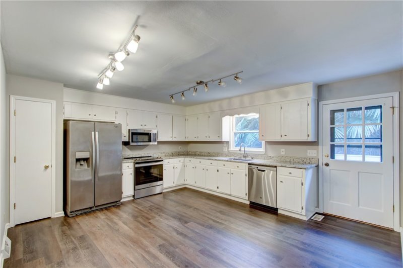 Property image 3 at 122 Brook Lane, Seneca, SC 29672