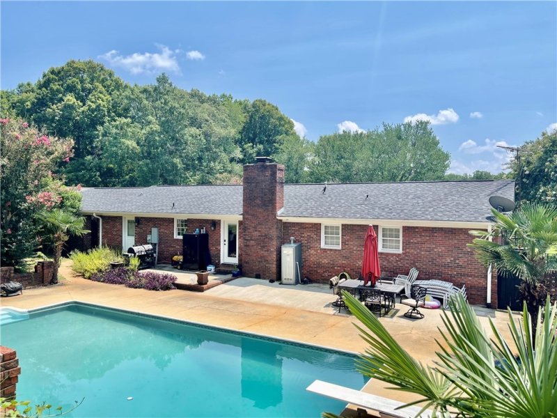 Property image 4 at 307 Hillandale Road, Liberty, SC 29657