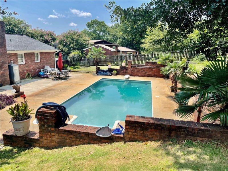 Property image 5 at 307 Hillandale Road, Liberty, SC 29657