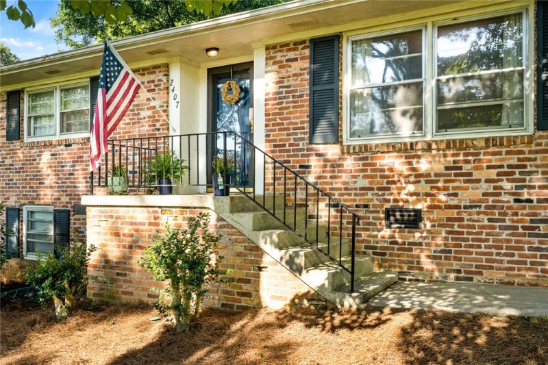 Property image 2 at 2407 Greenfield Drive, Anderson, SC 29621