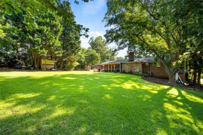 Property image 3 at 2407 Greenfield Drive, Anderson, SC 29621