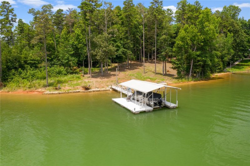 Property image 5 at 233 JoAnn Circle, Fair Play, SC 29643