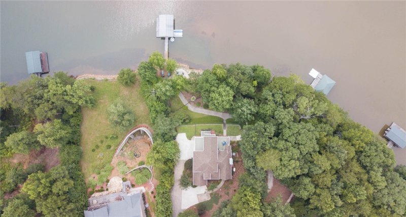 Property image 3 at 139 Waters Edge Lane, West Union, SC 29696