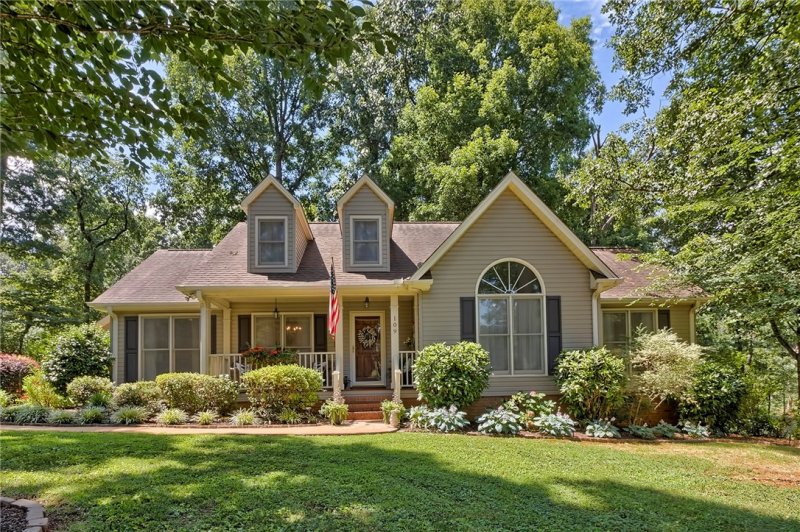 109 Rockbridge Court