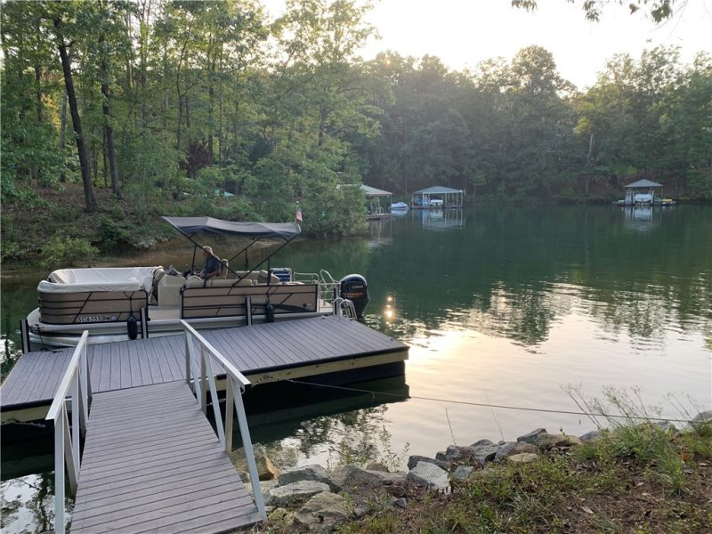 Property image 2 at 203 W Cannon Court, Seneca, SC 29672