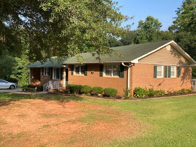 Property image 2 at 1124 Hickory Lane, Anderson, SC 29624