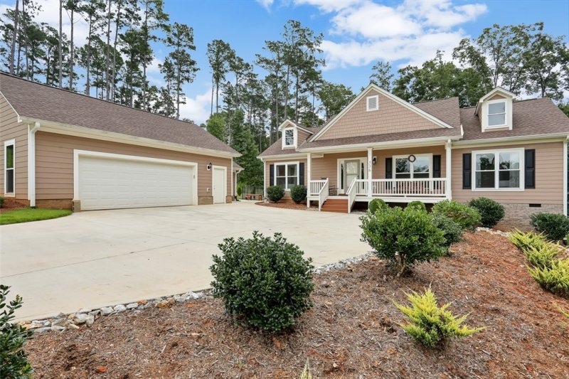 Property image 2 at 536 Timber Bay Lane, Seneca, SC 29672