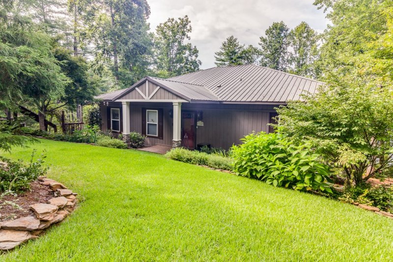 Property image 2 at 304 Whitewater Lake Road, Tamassee, SC 29686