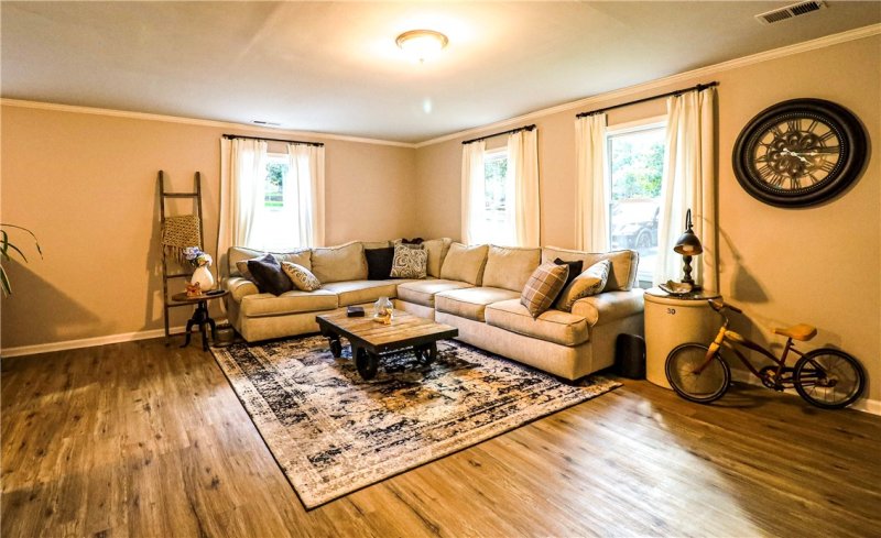 Property image 2 at 206 Springdale Avenue, Liberty, SC 29657