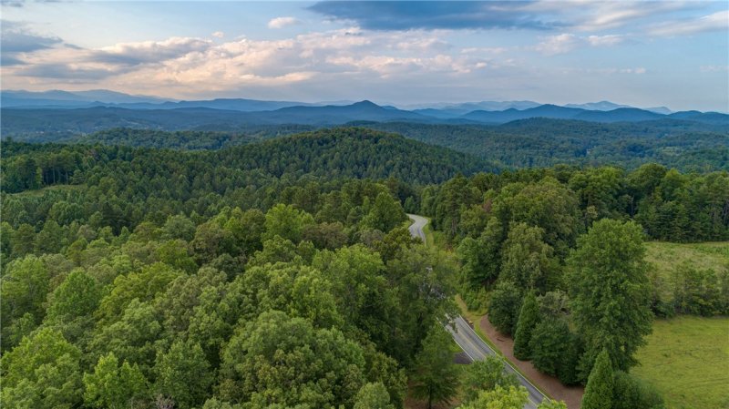 979 Cliffs Vista Parkway