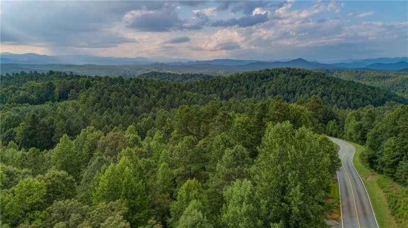 Property image 3 at 979 Cliffs Vista Parkway, Six Mile, SC 29682