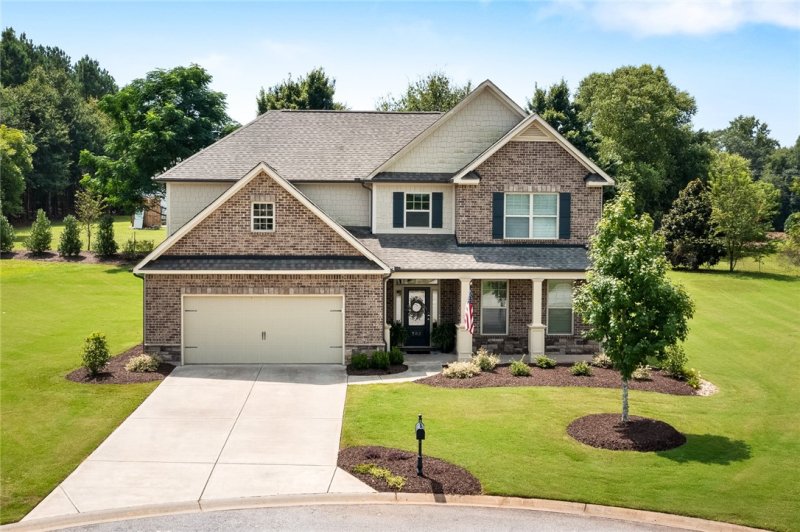 Property image 2 at 202 Meadows Edge Court, Anderson, SC 29621