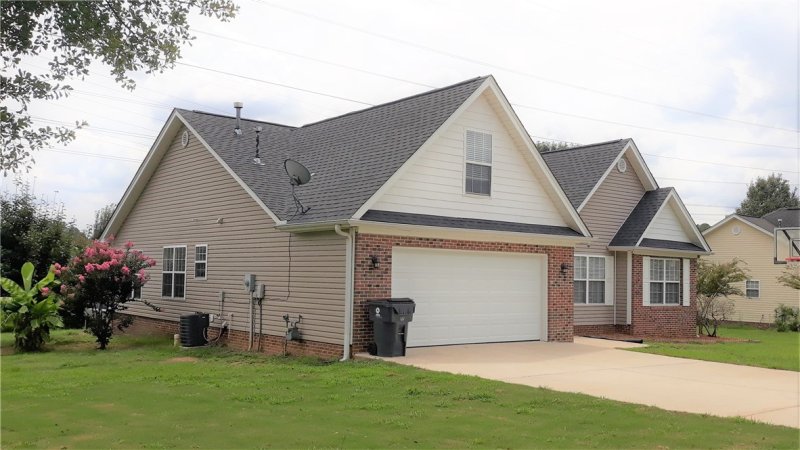 Property image 3 at 112 Glen Arbor Drive, Anderson, SC 29625