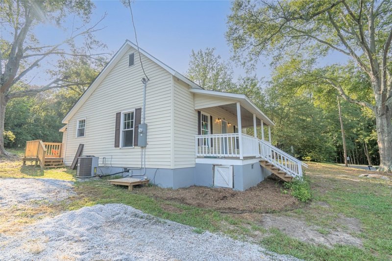 Property image 2 at 108 Summey Street, Central, SC 29630