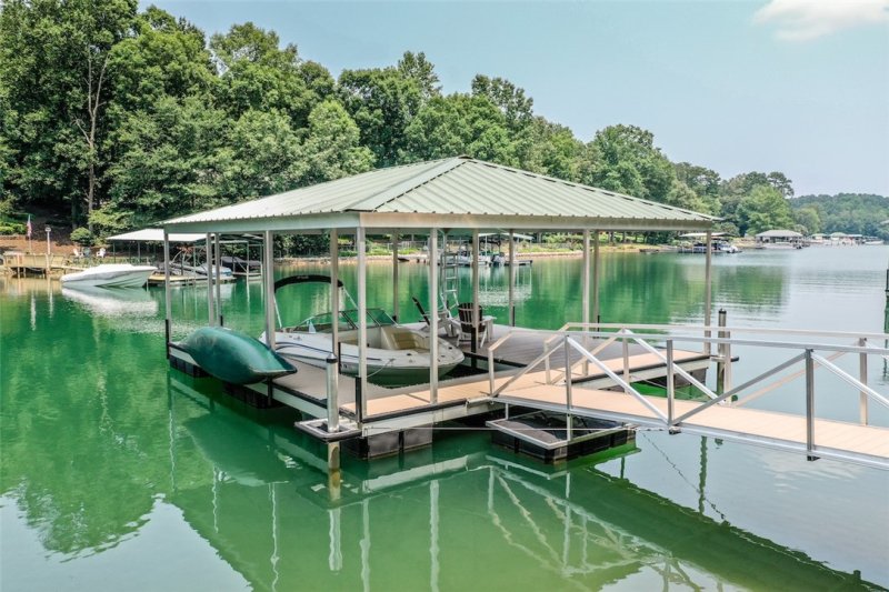 Property image 5 at 111 Lindos Drive, Seneca, SC 29672