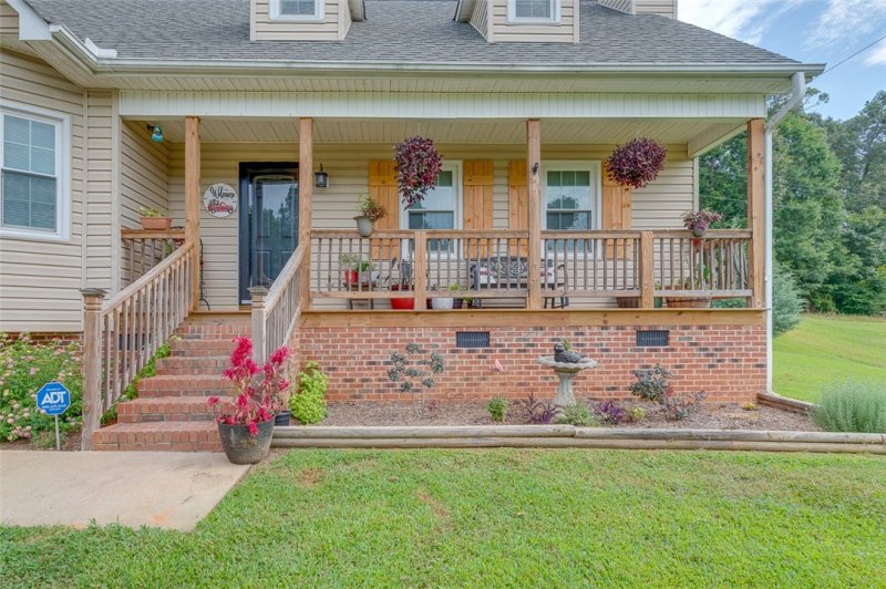 Property image 3 at 524 Hillandale Road, Liberty, SC 29657