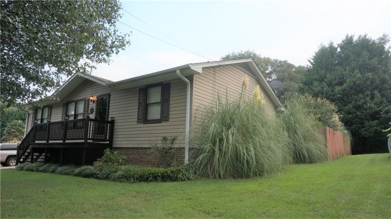 Property image 2 at 12 Norris Avenue, Liberty, SC 29657