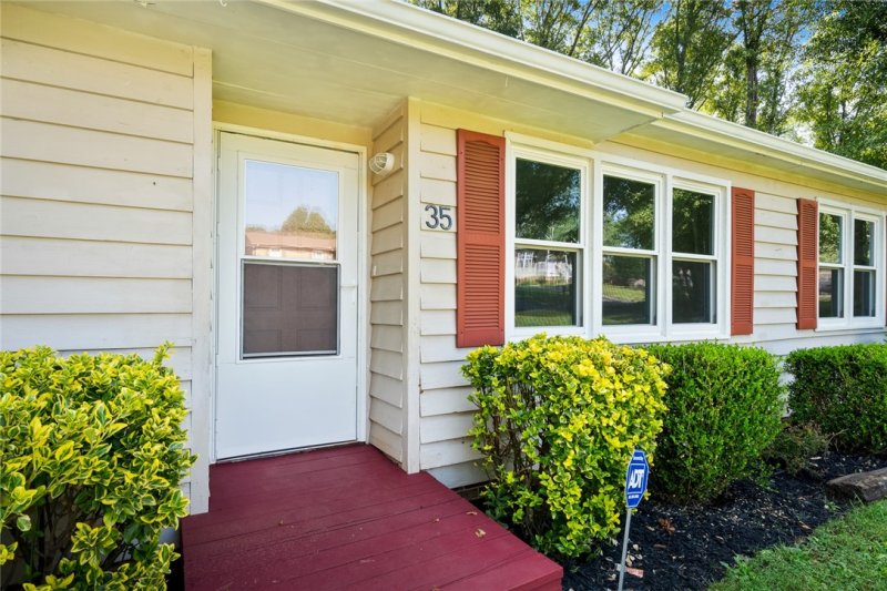 Property image 2 at 35 Woodmere Court, Williamston, SC 29697