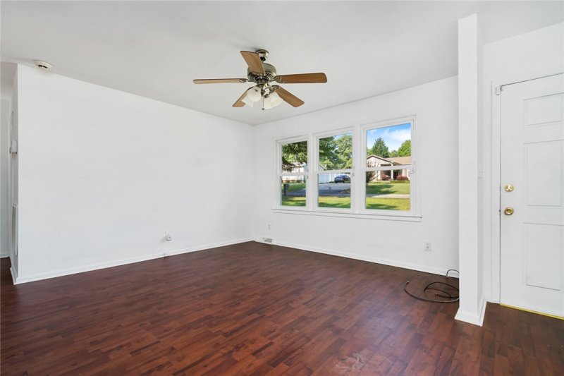 Property image 3 at 35 Woodmere Court, Williamston, SC 29697