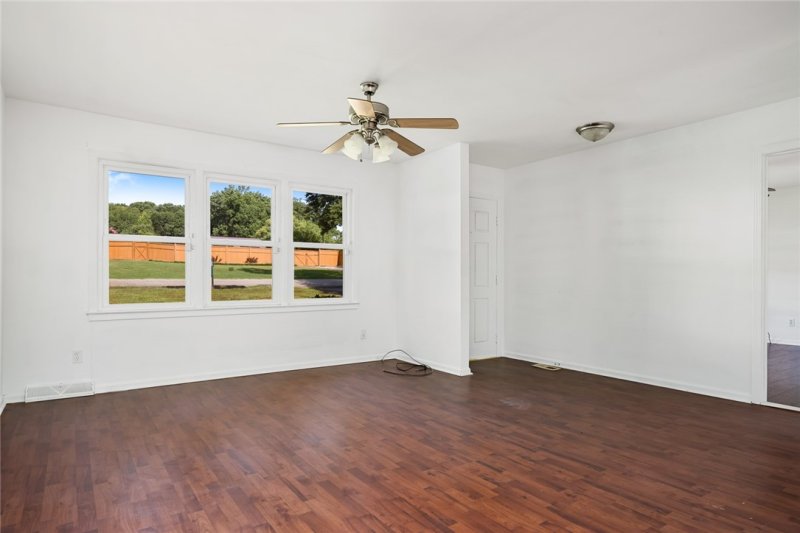 Property image 4 at 35 Woodmere Court, Williamston, SC 29697